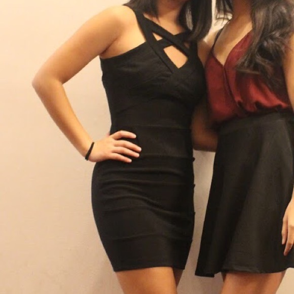 Black Bandage Bodycon Dress - Picture 6 of 6